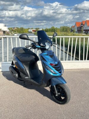 Piaggio Zip 2022 4T 3V E5 – 1e eigenaar | Diamond Blue | Garantie & GRATIS bezorging!